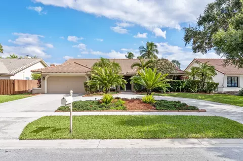 1120 NW 100th Way, Plantation, FL 33322
