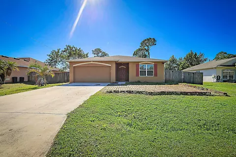 1174 SW Goodman Ave, Port Saint Lucie, FL 34953