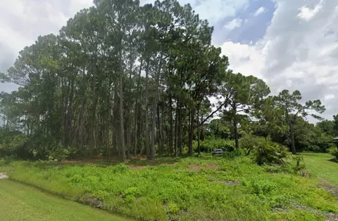 12203 Chamberlain Blvd, Port Charlotte, FL 33953