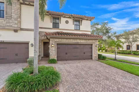 9596 Town Parc Circle Cir #9596, Parkland, FL 33076