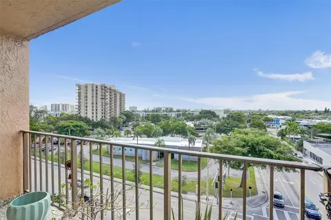 1465 NE 123rd St #714, North Miami, FL 33161