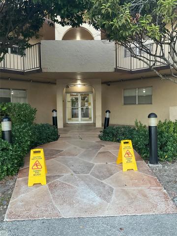 6201 N Falls Circle Dr #309, Lauderhill, FL 33319