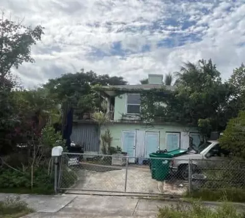 15730 SW 102nd Ct, Miami, FL 33157