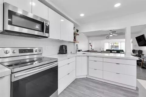 2535 Sherman St, Hollywood, FL 33020