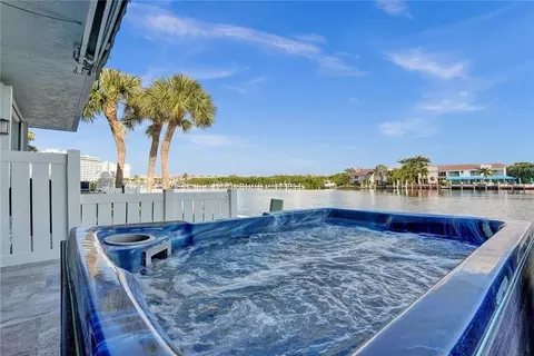876 Jeffery St, Boca Raton, FL 33487