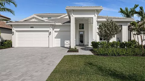 13616 Le Christine Dr, Palm Beach Gardens, FL 33412