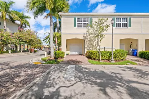 197 SW 6th Pl #197, Pompano Beach, FL 33060