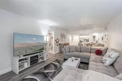 8901 S Hollybrook Blvd #201, Pembroke Pines, FL 33025