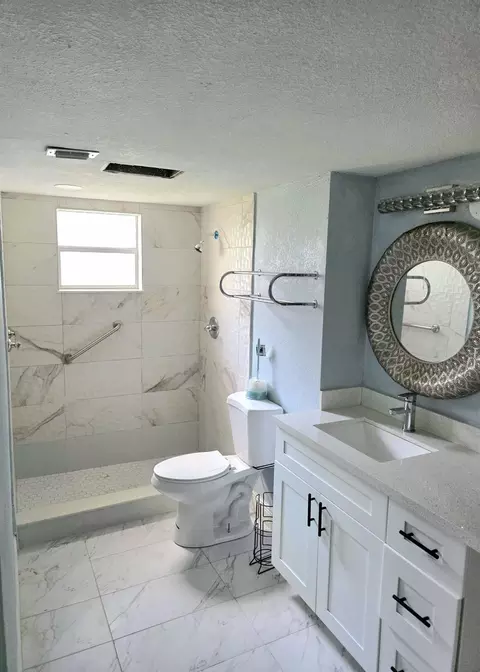 3130 Holiday Springs Blvd #104, Margate, FL 33063