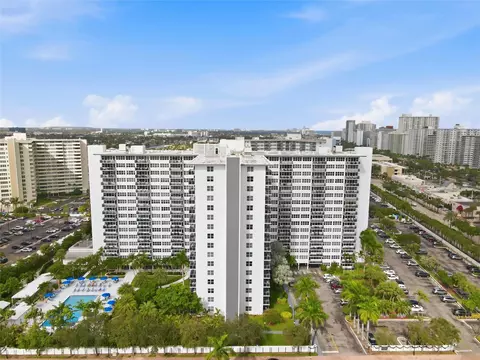 3333 NE 34th St #1011, Fort Lauderdale, FL 33308
