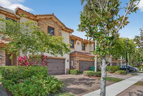 8435 Blue Cove Way #8435, Parkland, FL 33076