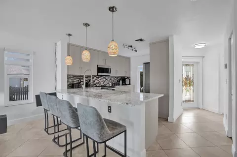 1235 NW 51st St, Deerfield Beach, FL 33442