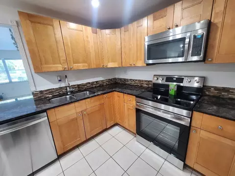 4384 NW 9th Ave #19-1D, Pompano Beach, FL 33064