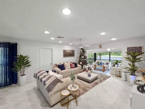 9286 Vista Del Lago #35B, Boca Raton, FL 33428