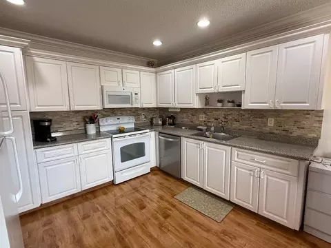 1621 NW 20th Ave #201, Delray Beach, FL 33445