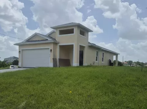 546 Pachman Cir, Lehigh Acres, FL 33974