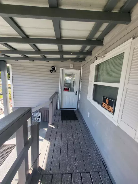 Exterior - 4037 SE 27th St, Okeechobee, FL 34974 photo 8 of 12
