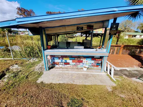 Exterior - 4037 SE 27th St, Okeechobee, FL 34974 photo 7 of 12