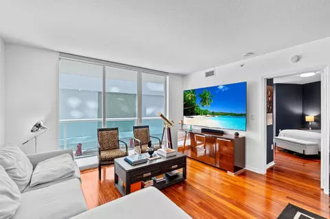 347 N New River Dr #606, Fort Lauderdale, FL 33301
