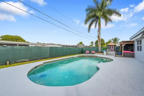 9661 NW 24th Pl, Sunrise, FL 33322