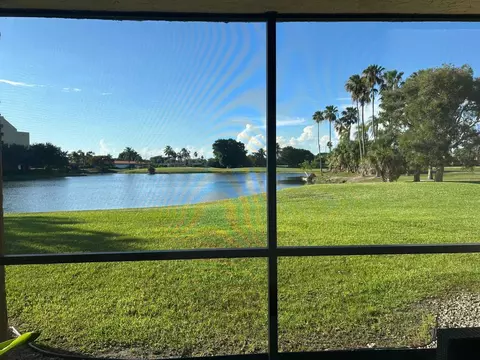 16325 Golf Club Rd #109, Weston, FL 33326
