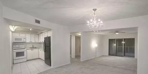 4281 NW 41st St #419, Lauderdale Lakes, FL 33319