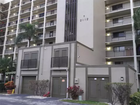 2112 S Cypress Bend Dr #207, Pompano Beach, FL 33069