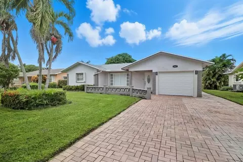 9407 NW 70th Pl, Tamarac, FL 33321