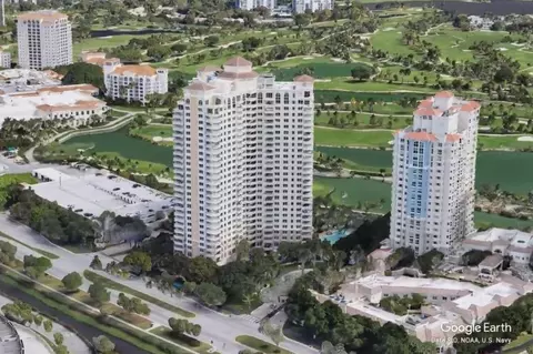 19501 W Country Club Dr #2306, Aventura, FL 33180