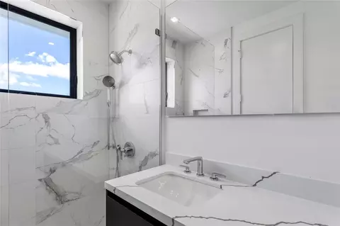 Bath - 3205 Leigh Rd, Pompano Beach, FL 33062 photo 5 of 7