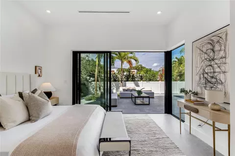 Bedroom - 3205 Leigh Rd, Pompano Beach, FL 33062 photo 2 of 5