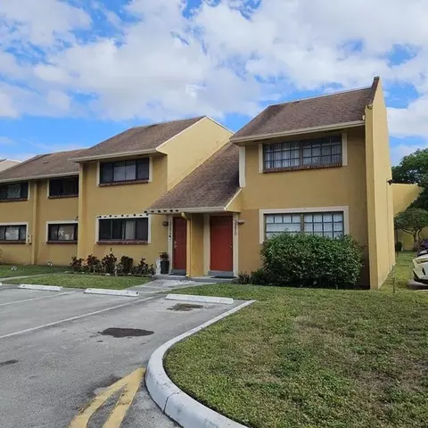 3270 N Pine Island Rd #307, Sunrise, FL 33351