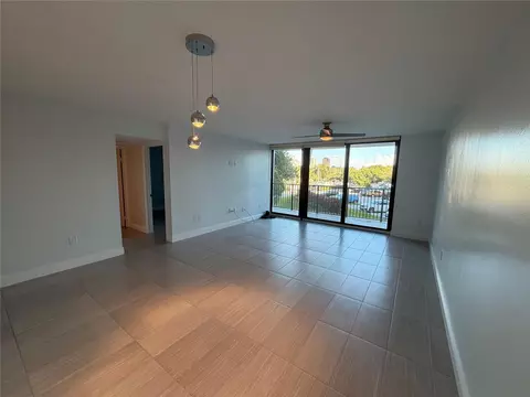 1101 River Reach Dr #205, Fort Lauderdale, FL 33315