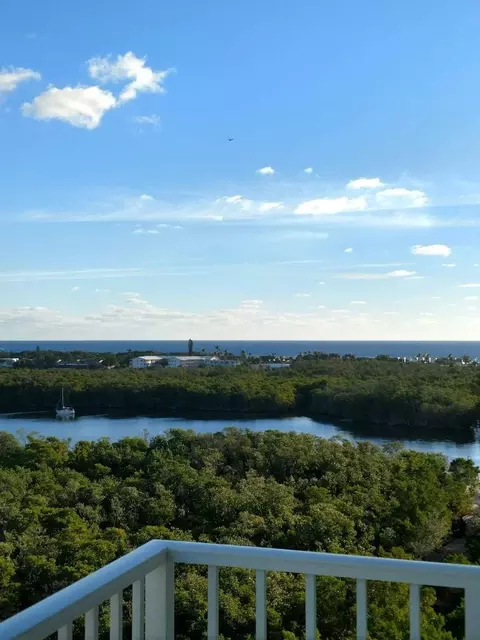 700 E Boynton Beach Blvd #1006, Boynton Beach, FL 33435