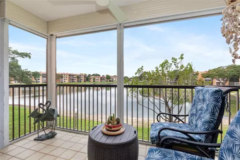 5921 Coral Lake Dr #209, Margate, FL 33063