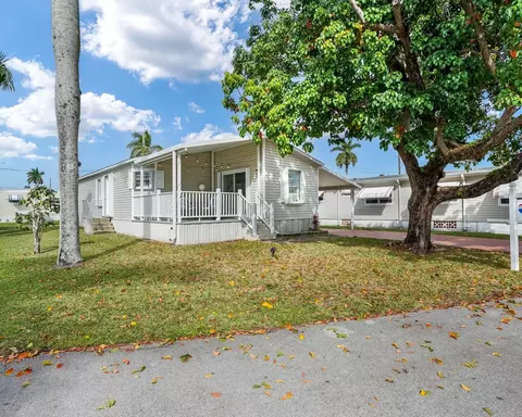 8531 SW 20th Ct, Davie, FL 33324
