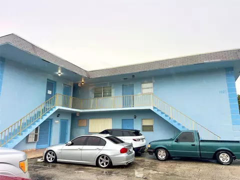 1021 NW 45th St # 4, Pompano Beach, FL 33064