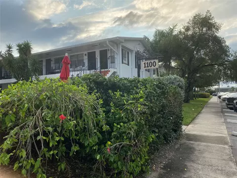 1100 Atlantic Shrs #309, Hallandale Beach, FL 33009