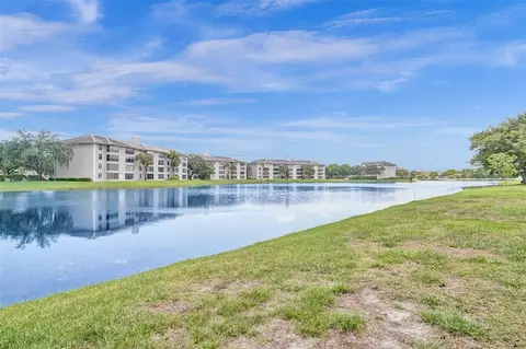 9440 Poinciana Pl #101, Davie, FL 33324