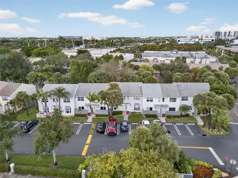 127 SW 3rd St #127, Pompano Beach, FL 33060