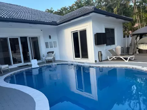 830 Bailey St, Boca Raton, FL 33487