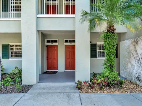 4370 Doubles Alley Dr #104, Vero Beach, FL 32967
