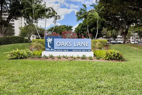 545 Oaks Ln #403, Pompano Beach, FL 33069