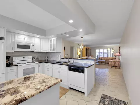 3005 Portofino Isle #G4, Coconut Creek, FL 33066