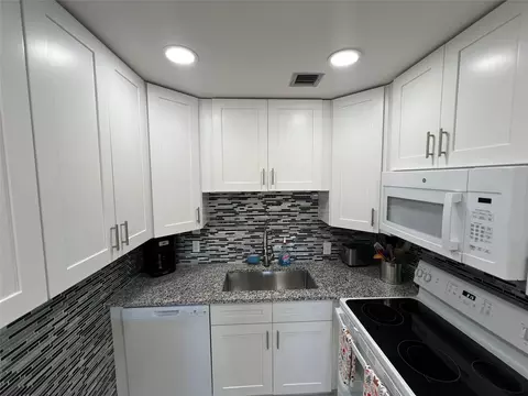 62 Farnham C #62, Deerfield Beach, FL 33442