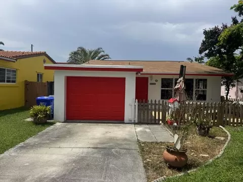 1507 Hayes St, Hollywood, FL 33020