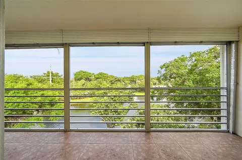 2502 Antigua Ter #J4, Coconut Creek, FL 33066