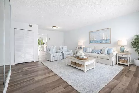 7300 NW 4 Pl #205, Margate, FL 33063