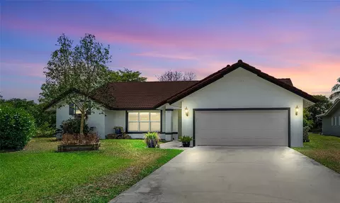 3700 NW 104th Avenue Ave, Coral Springs, FL 33065