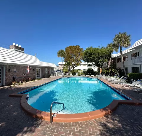 350 S Cypress Rd #522, Pompano Beach, FL 33060